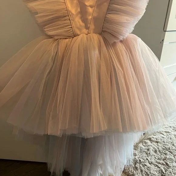 Dress - Picture 3 of 9